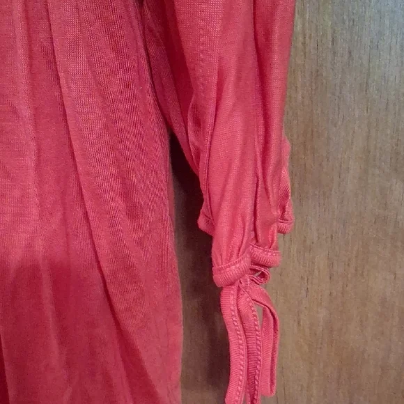 The Limited Scarlet Lace Detail Blouse - Picture 5 of 9